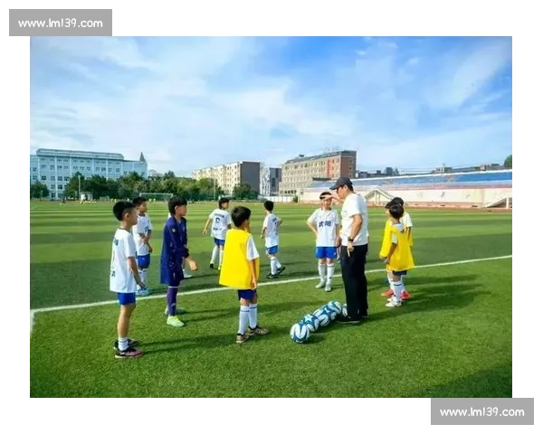 激情绿茵校园行：点燃青少年足球梦想与活力活动